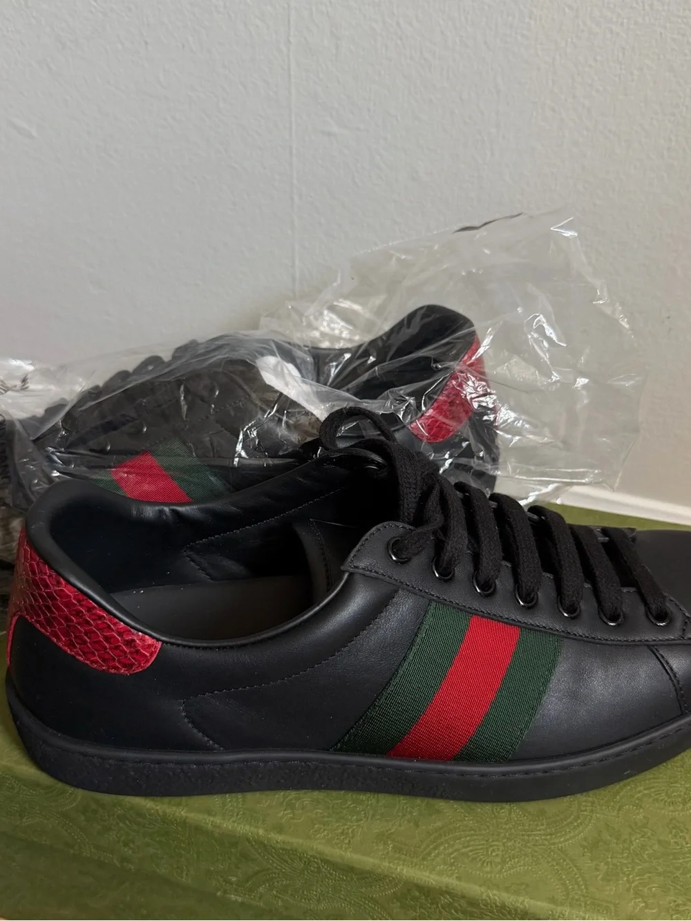 Gucci new box